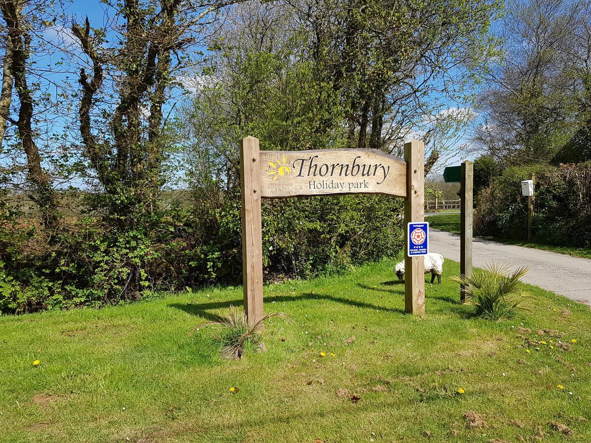 Thornbury Holiday Park Hotel Exterior foto